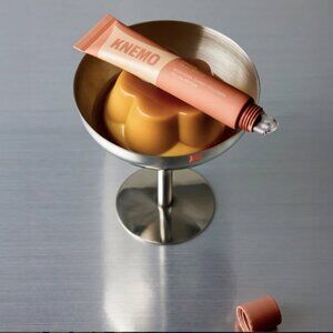 KNEMO Liplock Jelly Serum in shade Pink Flan NEW